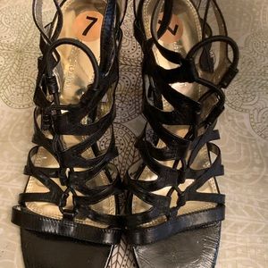 Brand new heals never worn size 7